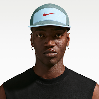Nike Fly Dri-FIT Unstructured Swoosh Cap. Nike RO